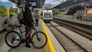 Con la nueva funcionalidad bici, los usuarios ciclistas y de monopatín podrán ingresar más fácilmente al Metro de Medellín