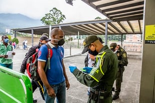 Toma de temperatura, nueva acción de control para el ingreso a las estaciones de la red Metro en esta época de pandemia