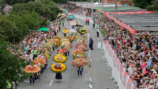 Metro para vivir la Feria de Flores