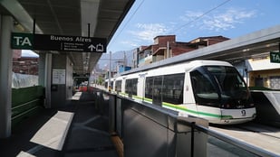 El Tranvía de Ayacucho, un hito en la transformación de la ciudad, cumple sus primeros cinco años de operación