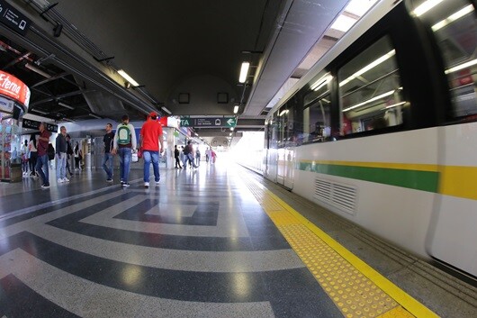 Estación San Antonio-usuarios-tren-530x300